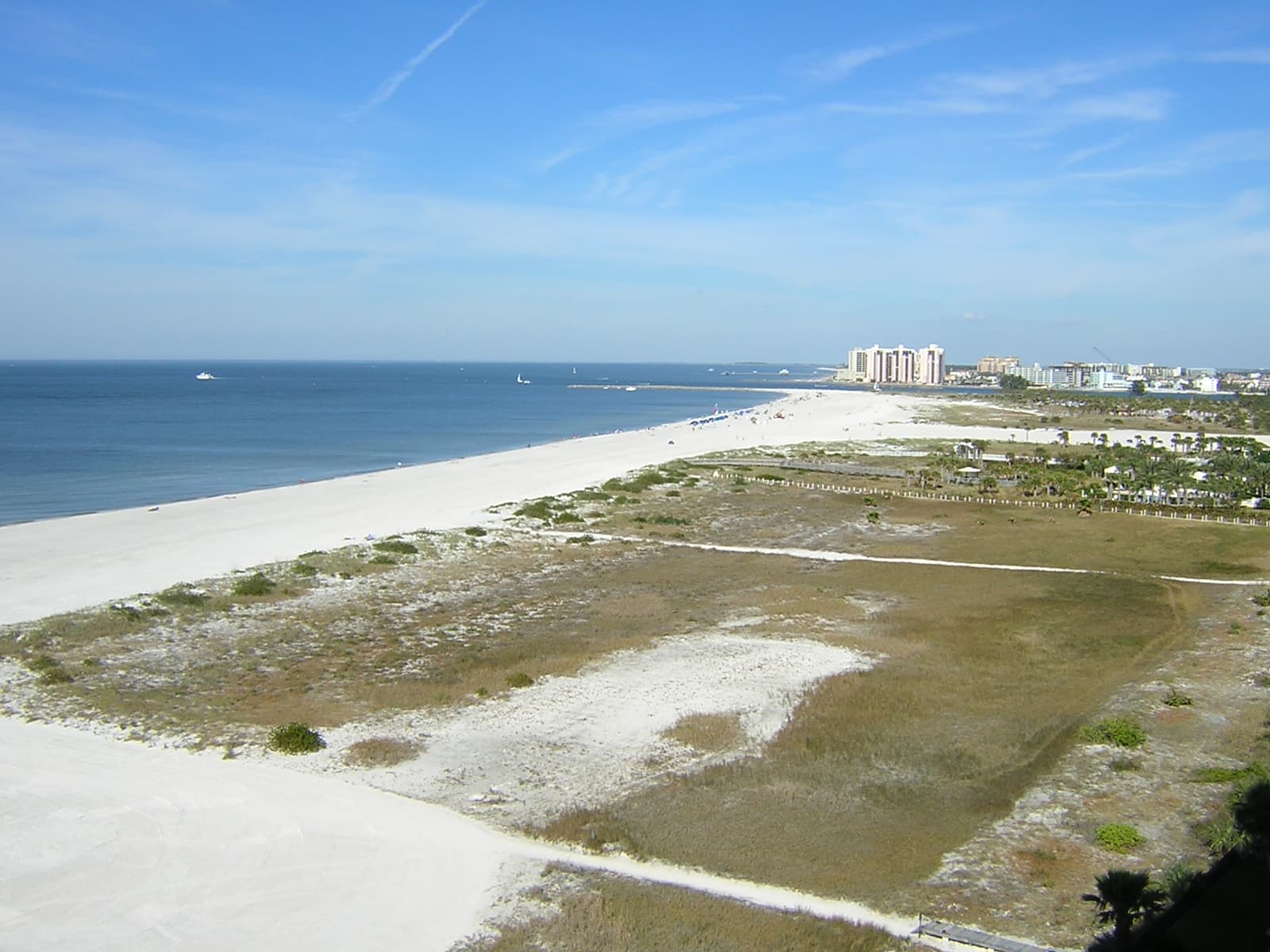 Quiet barrier-island beach and Gulf shoreline near Clearwater Beach